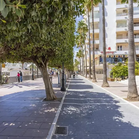 Calma Mediterraneo Μαρμπέλλα